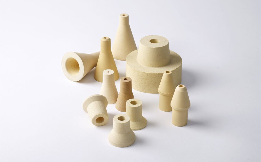 Zirconia atomising nozzles
